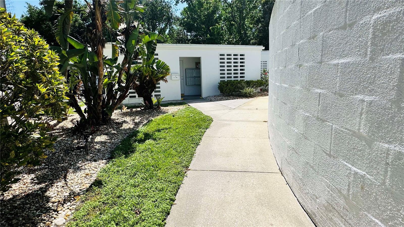 1600 W LAKE PARKER DR #C24