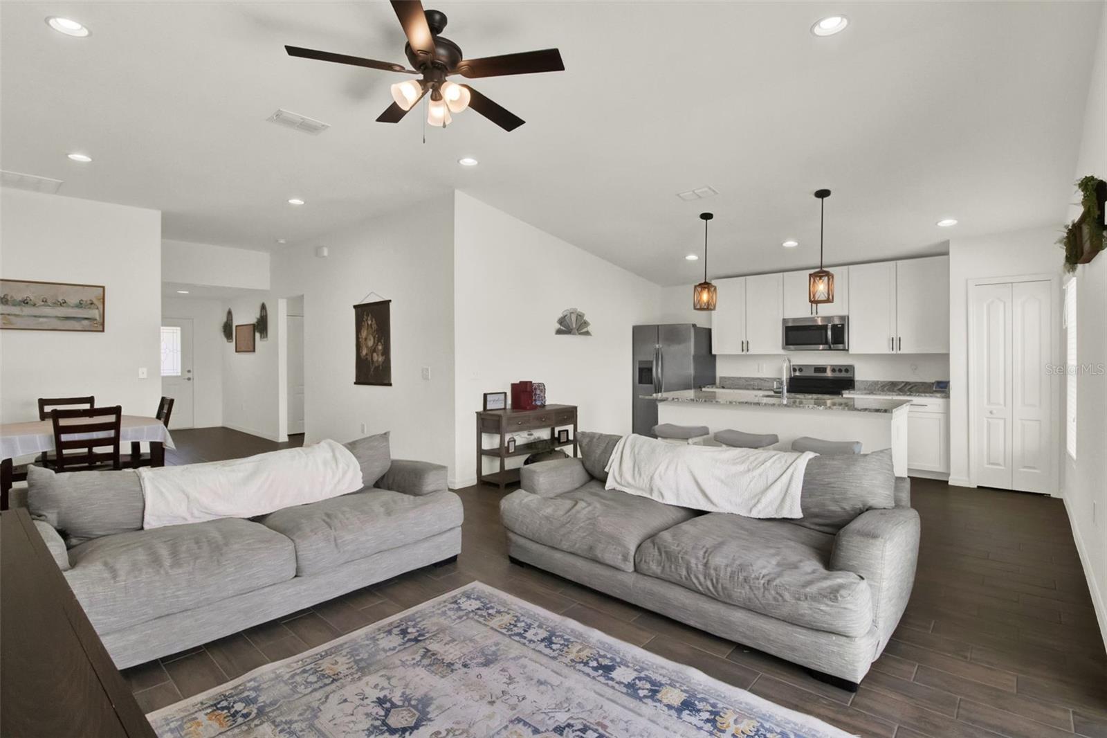 1963 THOMPSON PRESERVE BLVD