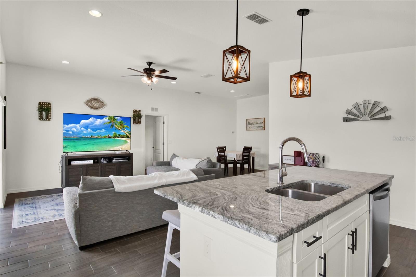 1963 THOMPSON PRESERVE BLVD