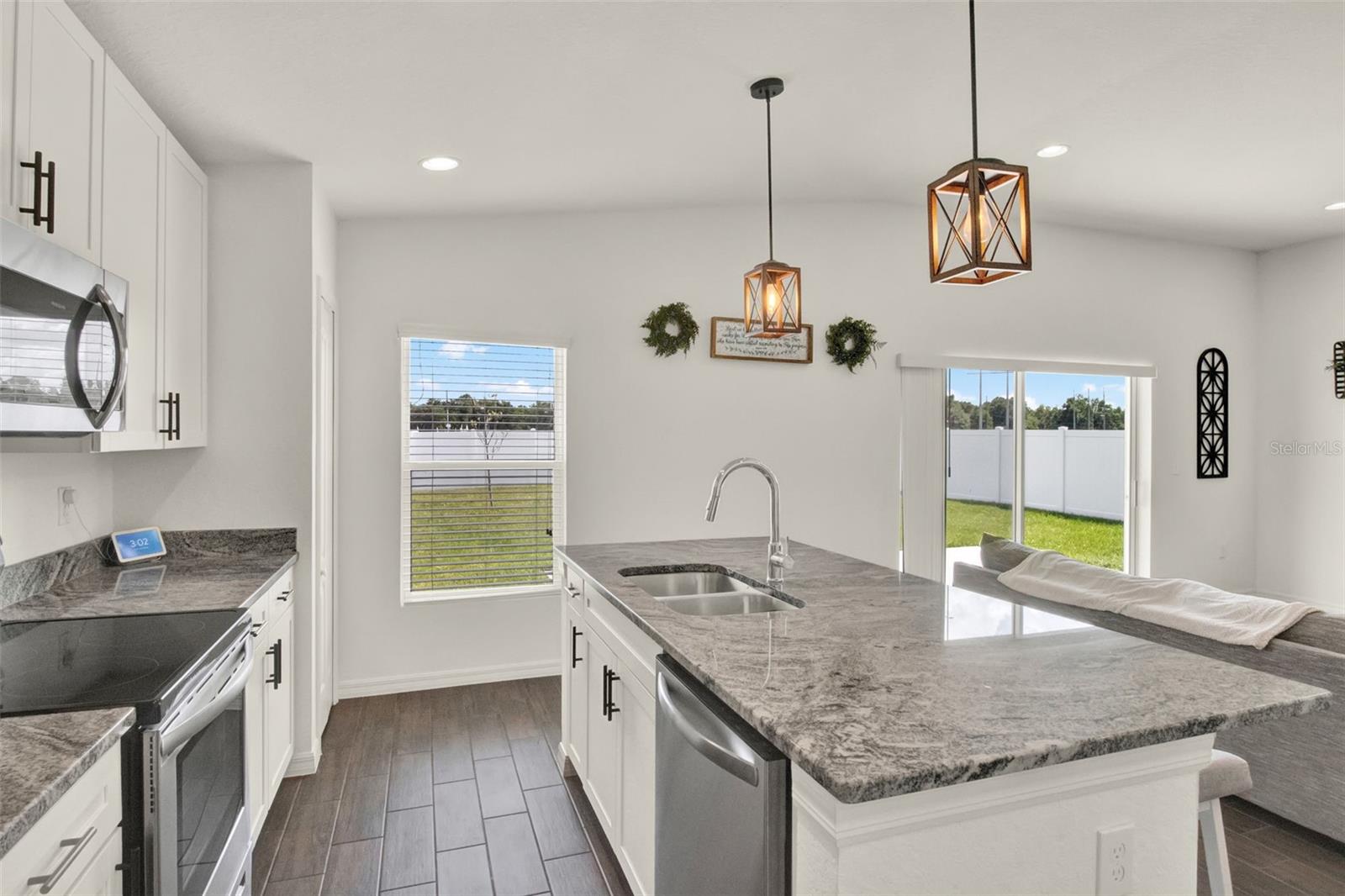 1963 THOMPSON PRESERVE BLVD