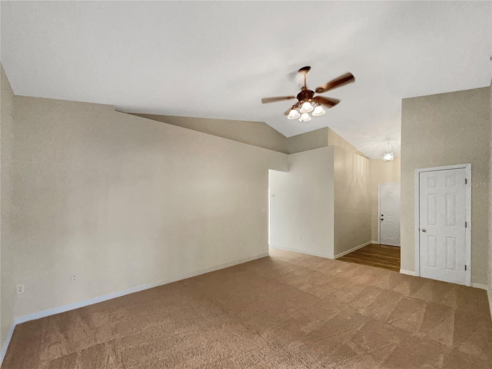 920 FORREST DR