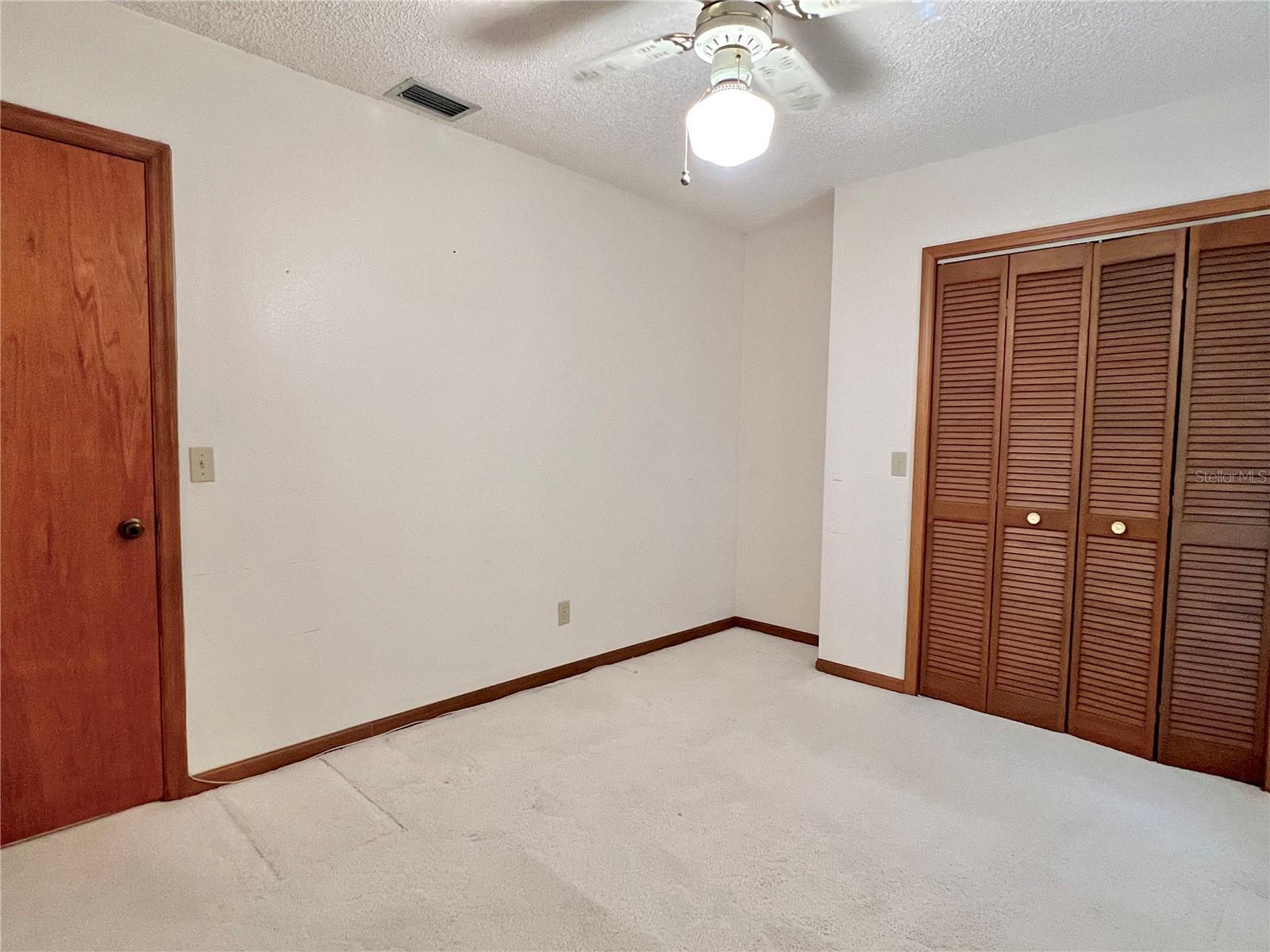 407 PARADISE ISLAND DR