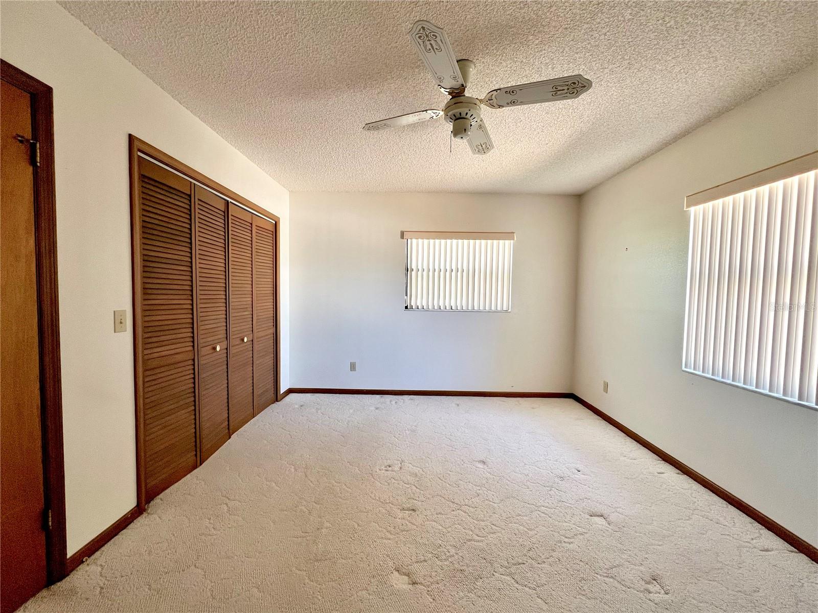 407 PARADISE ISLAND DR