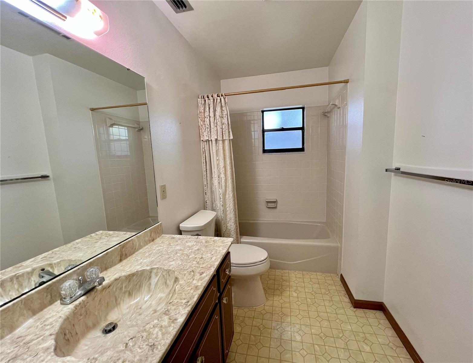 407 PARADISE ISLAND DR