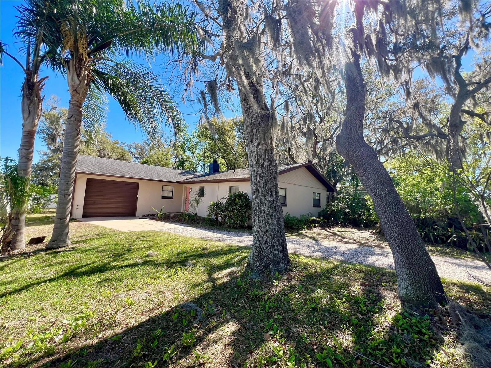 407 PARADISE ISLAND DR