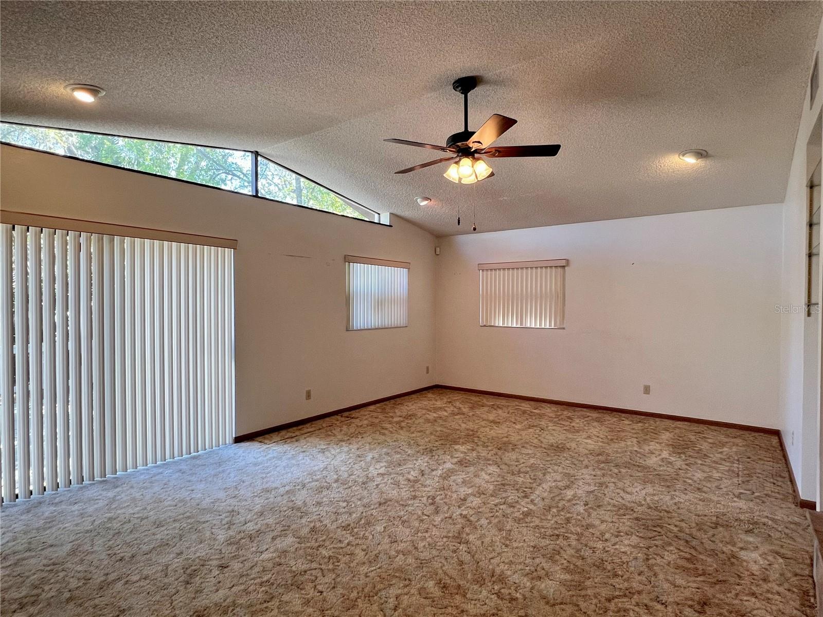 407 PARADISE ISLAND DR