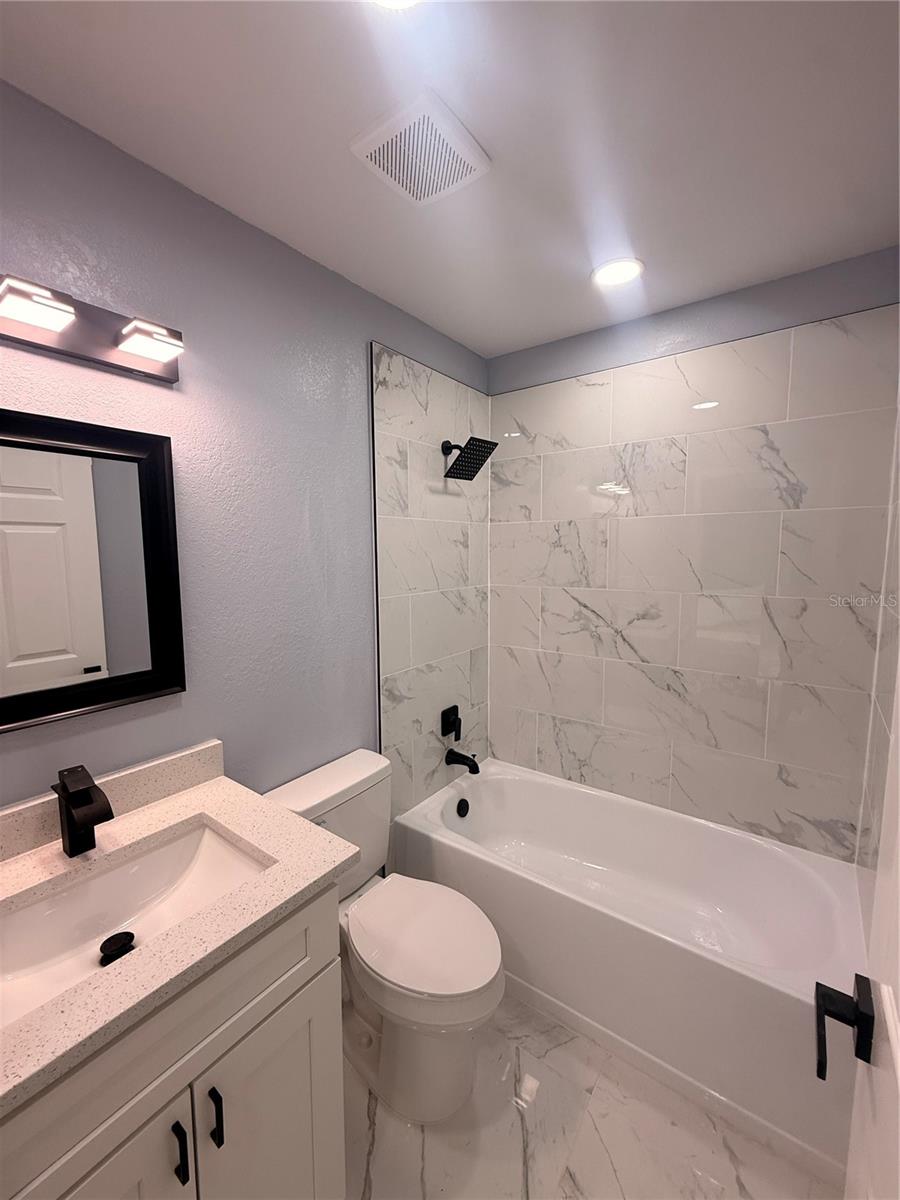 517 CIPRES CIR