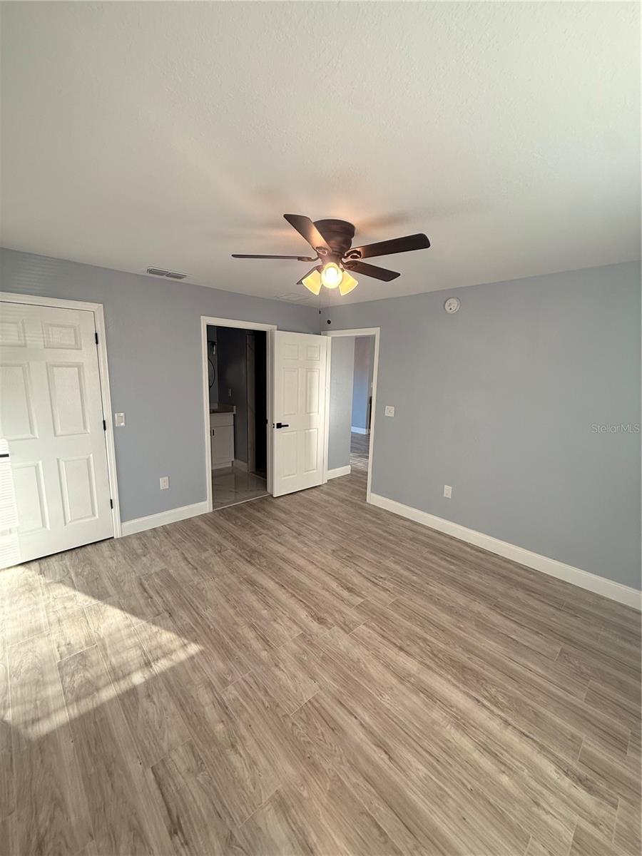 517 CIPRES CIR