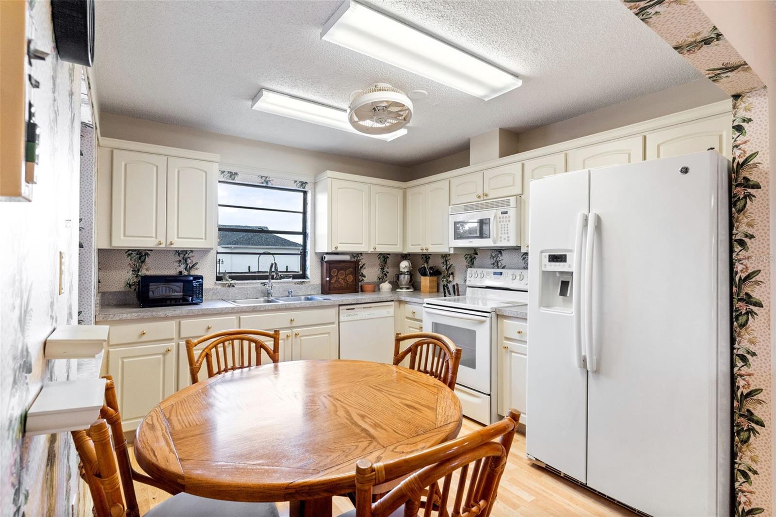 618 FORT DUQUESNA DR