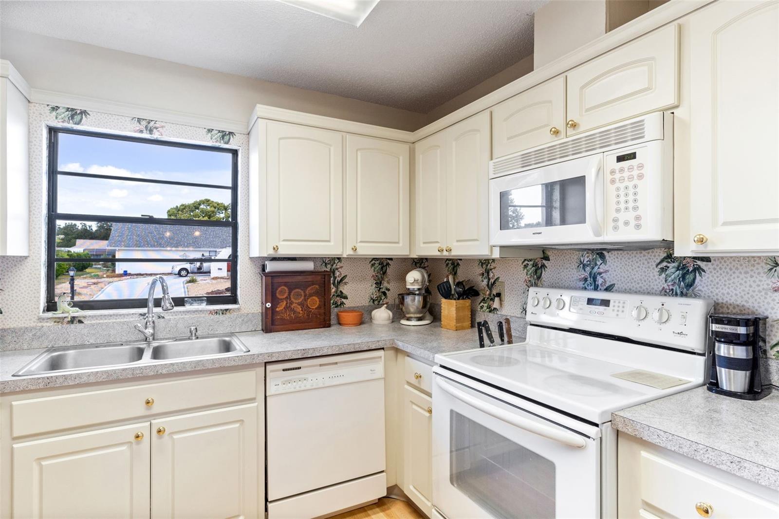 618 FORT DUQUESNA DR