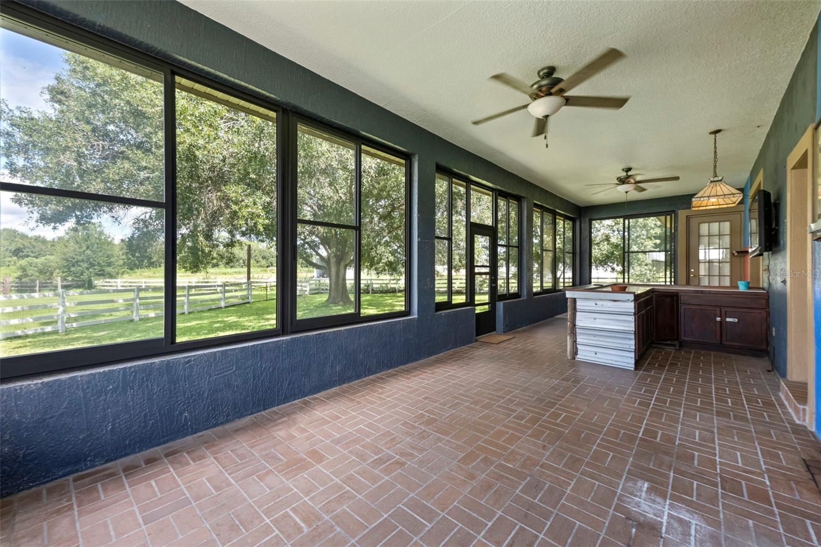 2414 GERBER DAIRY RD