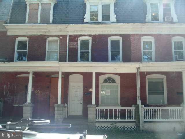 1533 BERRYHILL STREET