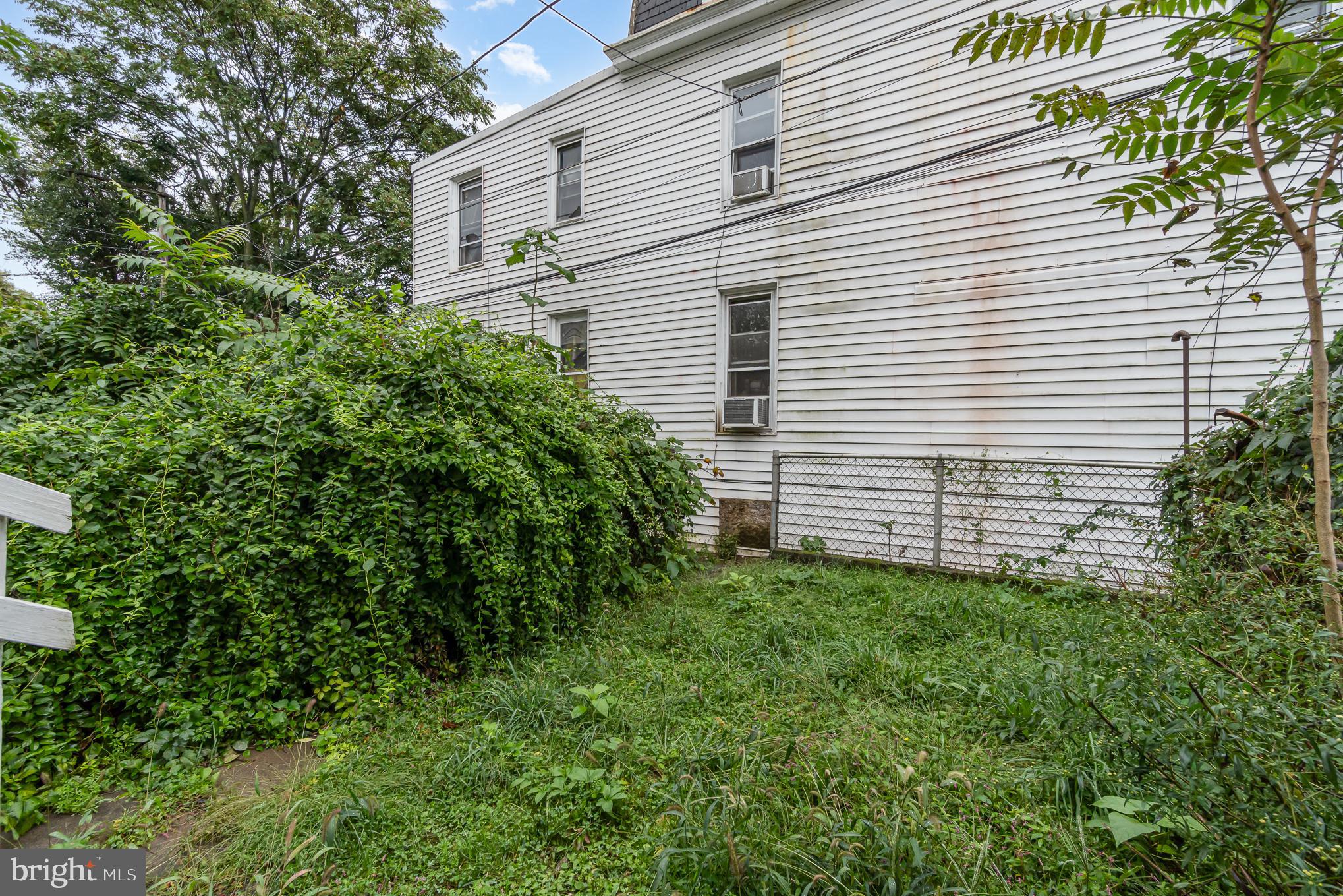 1403 BERRYHILL STREET
