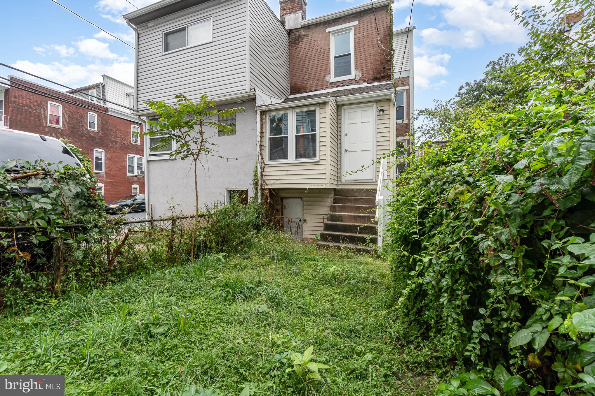 1403 BERRYHILL STREET