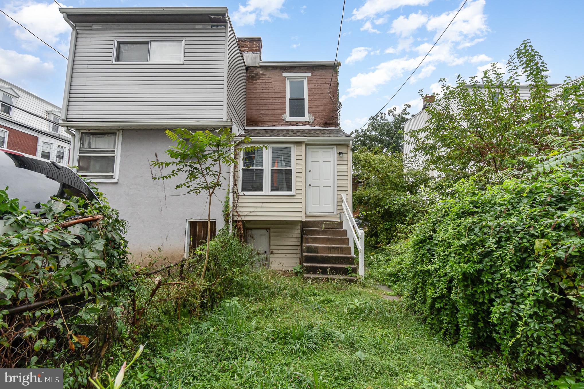 1403 BERRYHILL STREET