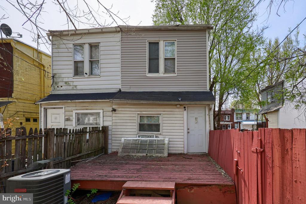 1510 CATHERINE STREET