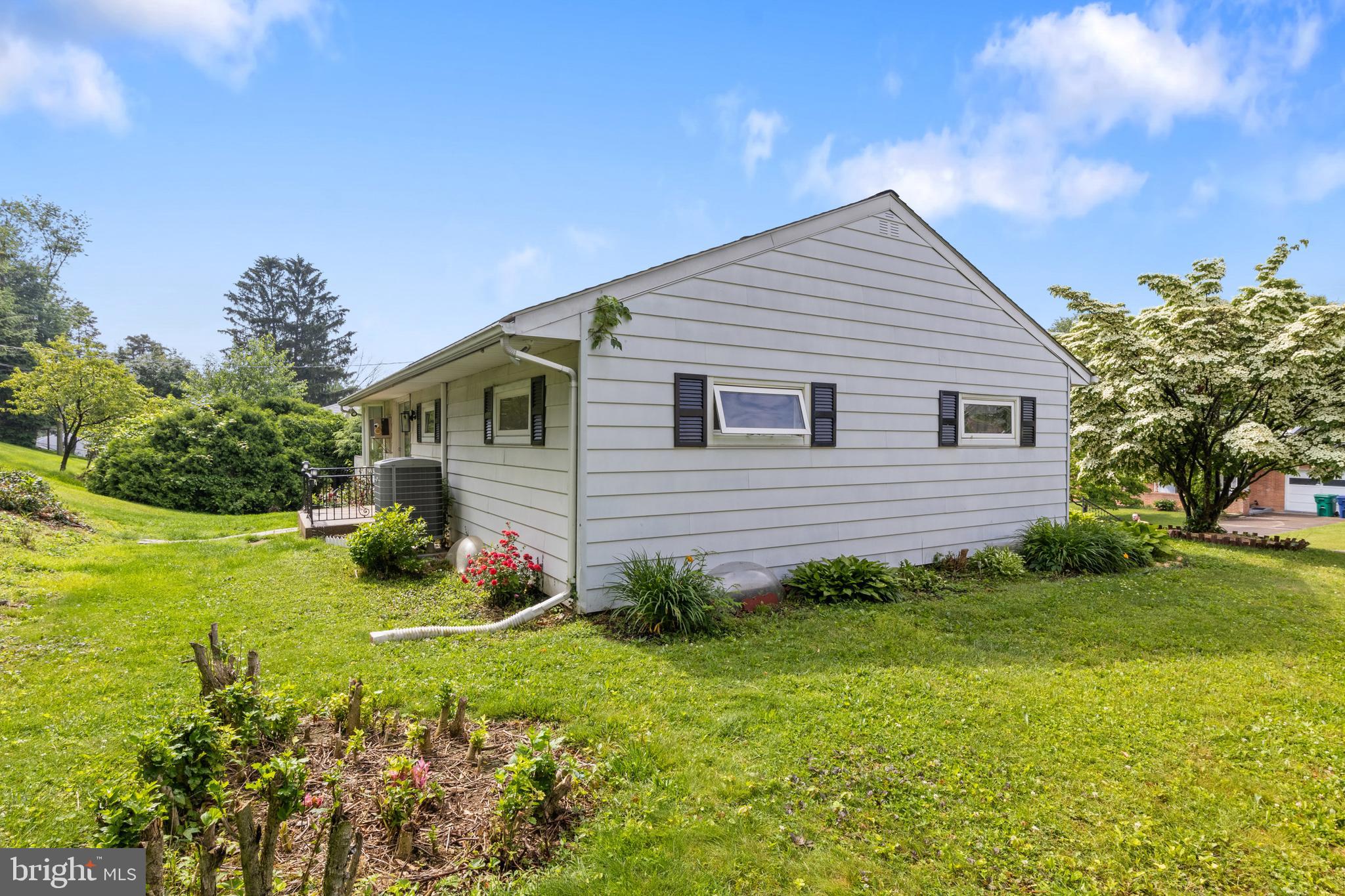 4009 EASTBROOK ROAD