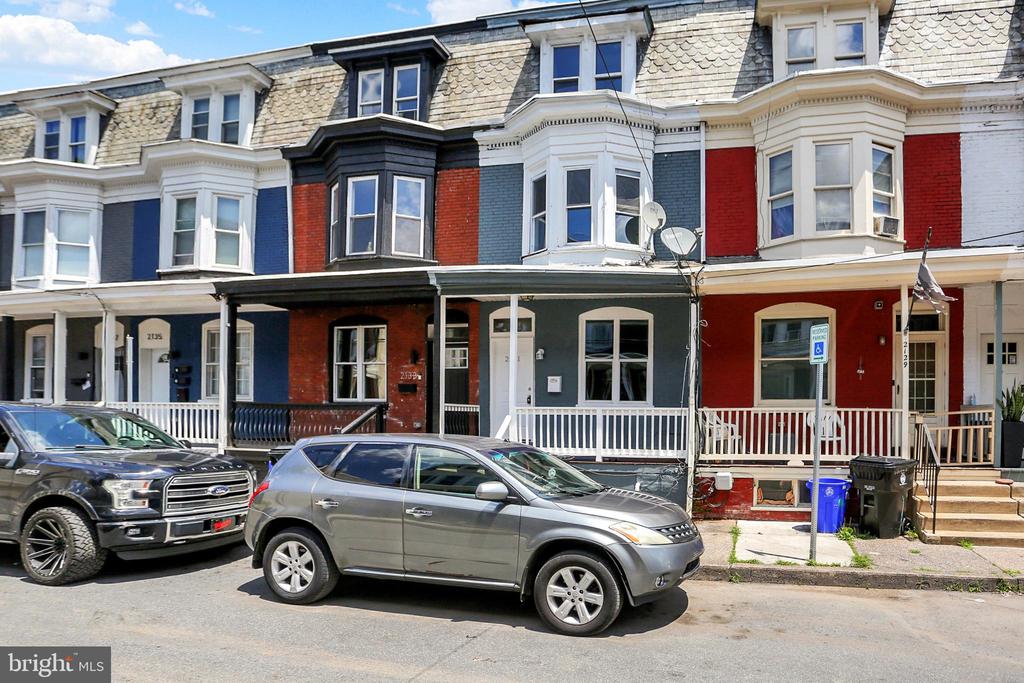 2131 PENN STREET