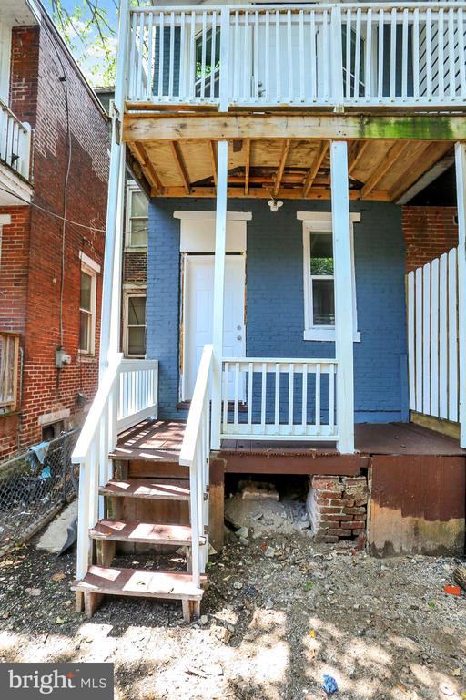 2131 PENN STREET