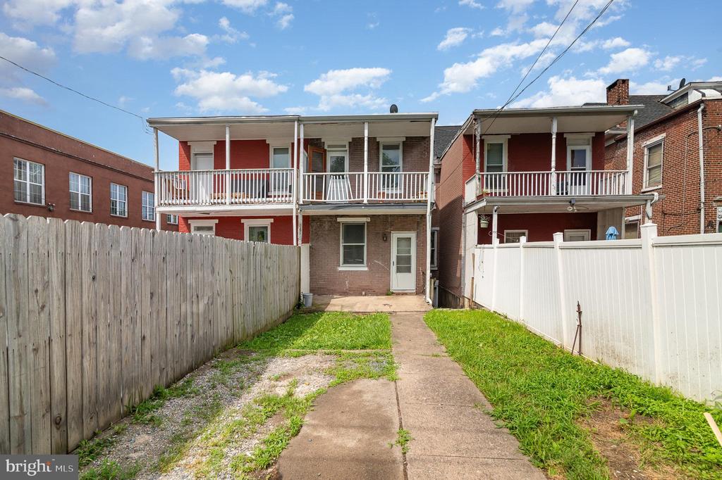321 S 18TH STREET