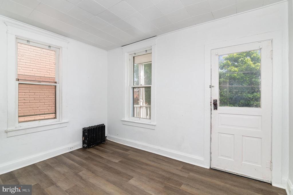 321 S 18TH STREET