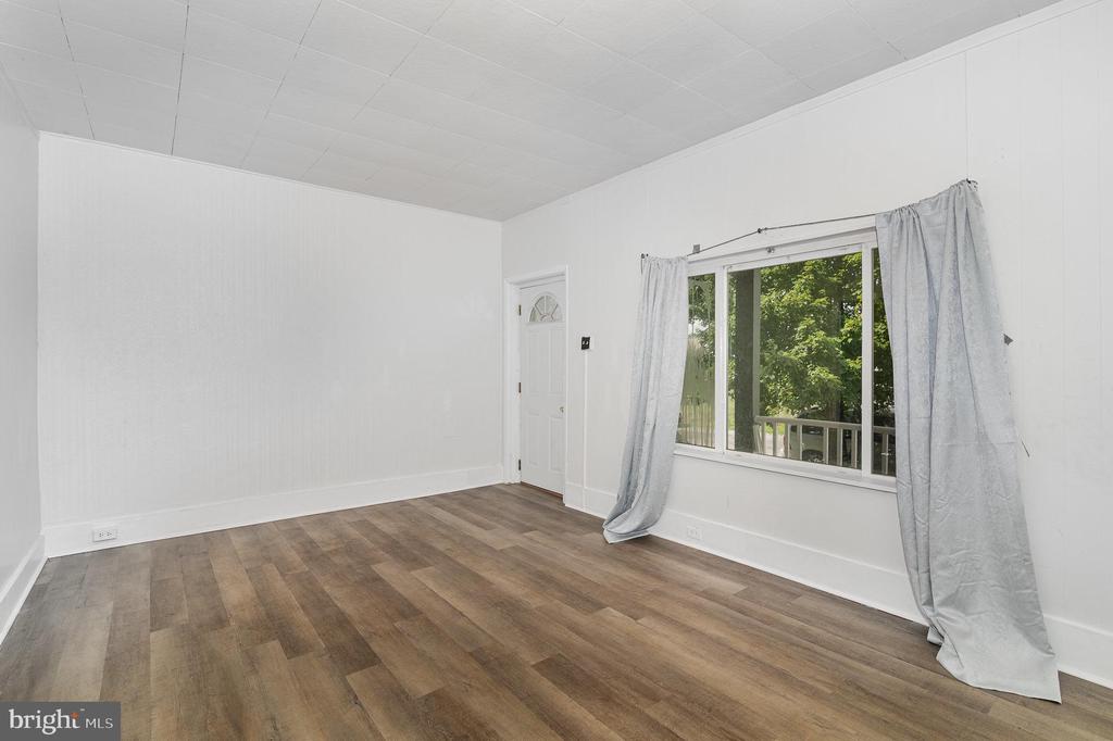 321 S 18TH STREET