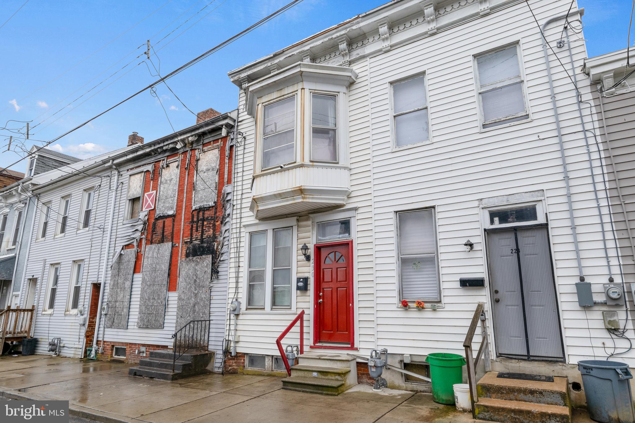 230 E CHESTNUT STREET