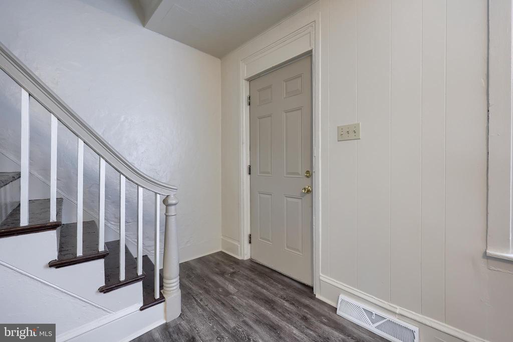 223 E WALNUT STREET