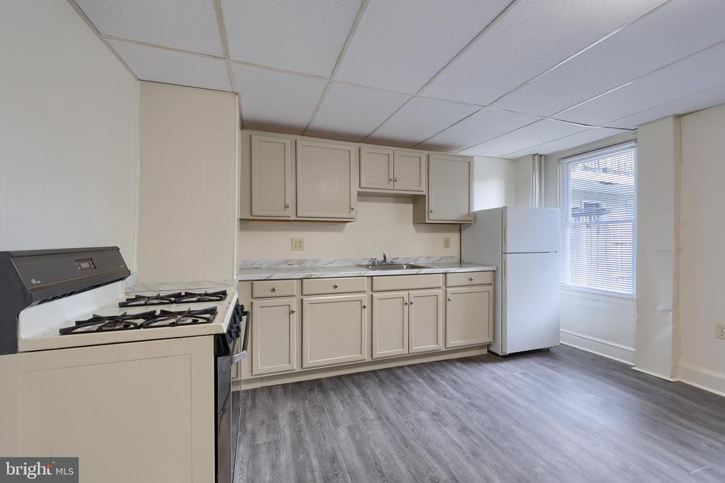 223 E WALNUT STREET
