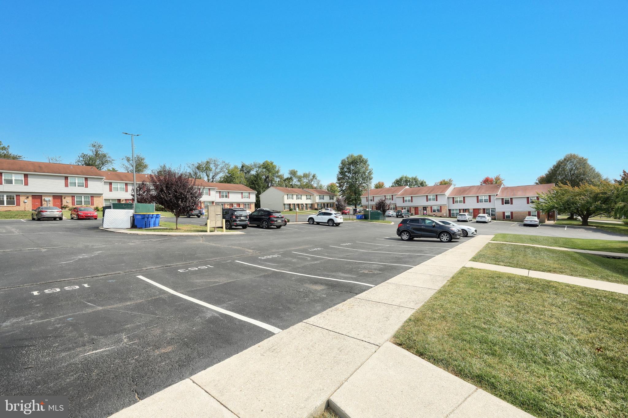 1665 LONG DRIVE