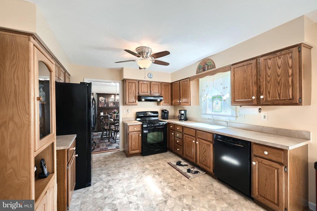 2716 SPARROW DRIVE