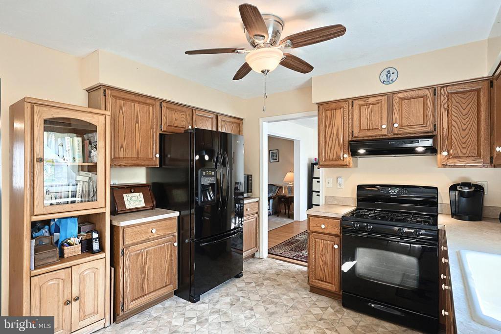 2716 SPARROW DRIVE