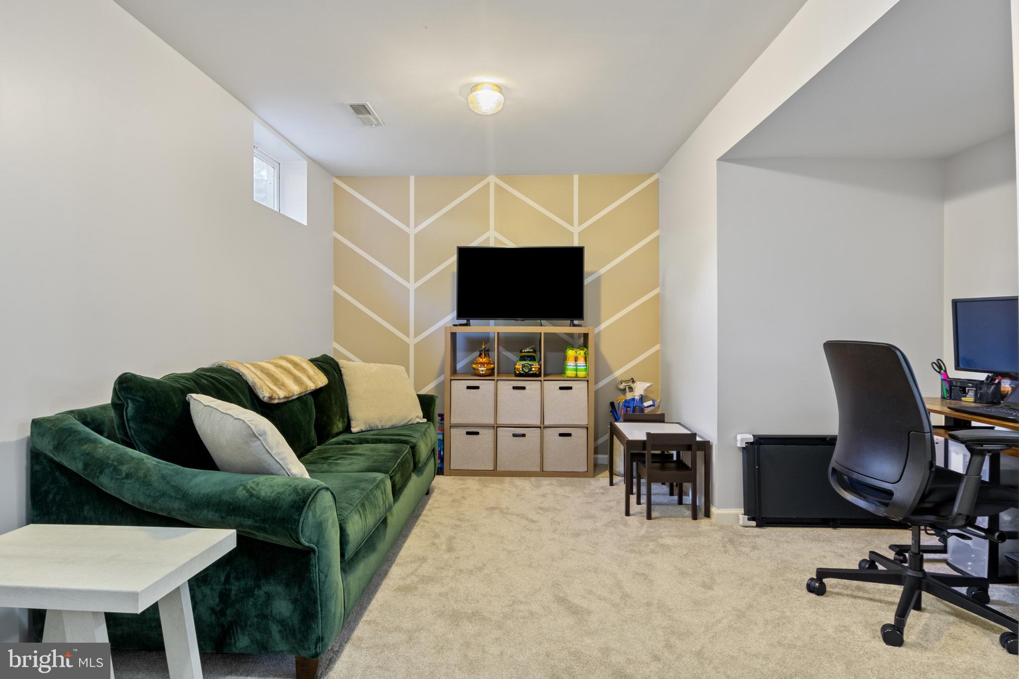 111 ROYAL DRIVE