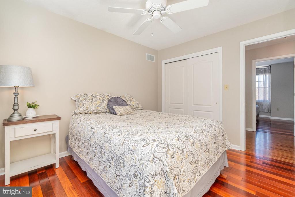 1400 GREENMEADOW DRIVE