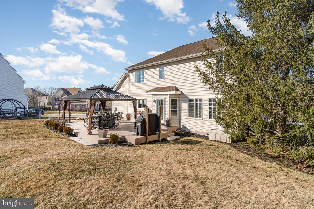 1400 GREENMEADOW DRIVE
