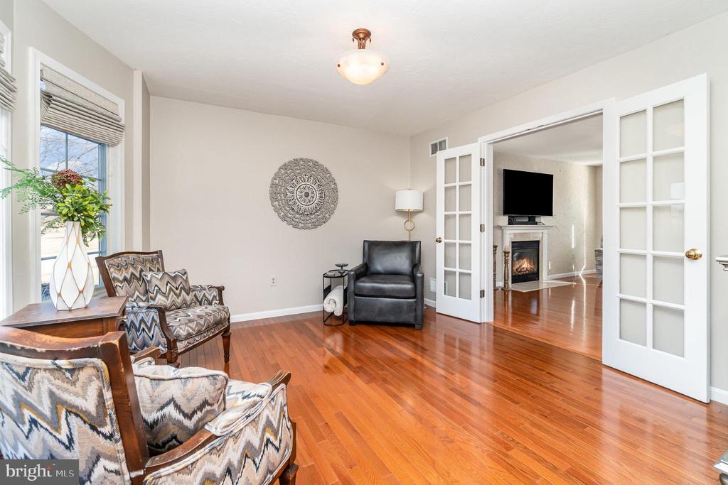 1400 GREENMEADOW DRIVE
