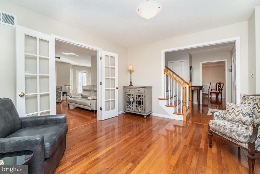 1400 GREENMEADOW DRIVE