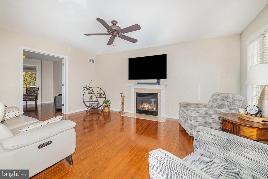 1400 GREENMEADOW DRIVE