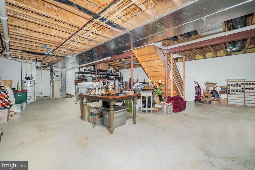 1400 GREENMEADOW DRIVE