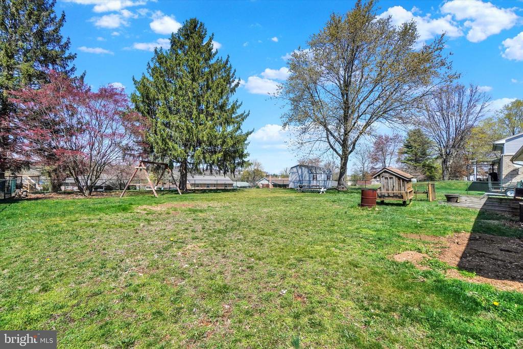 1235 LOMBARD ROAD