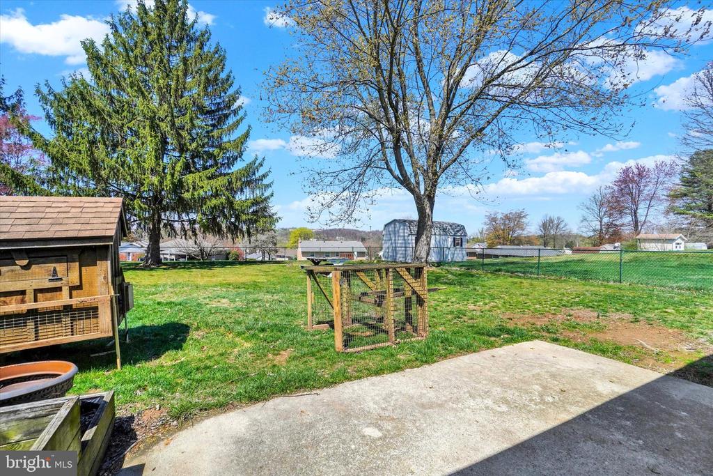 1235 LOMBARD ROAD