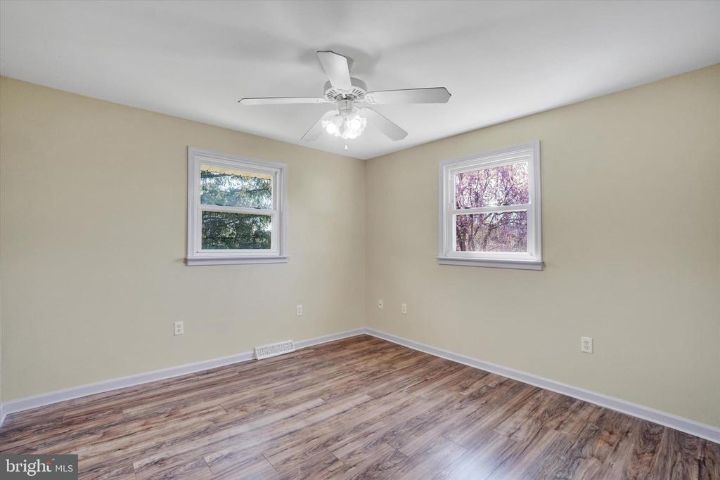 1235 LOMBARD ROAD