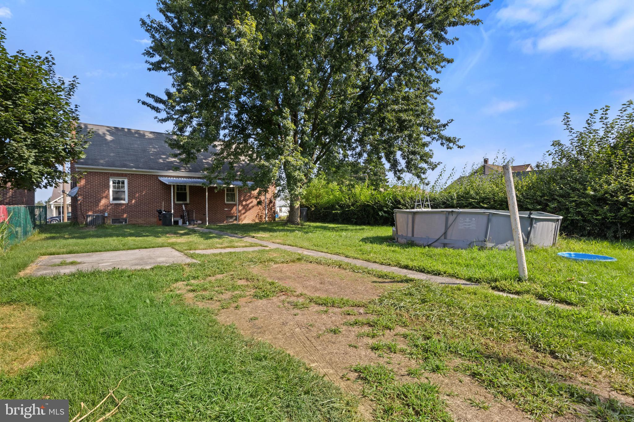 802 W MIDDLE STREET
