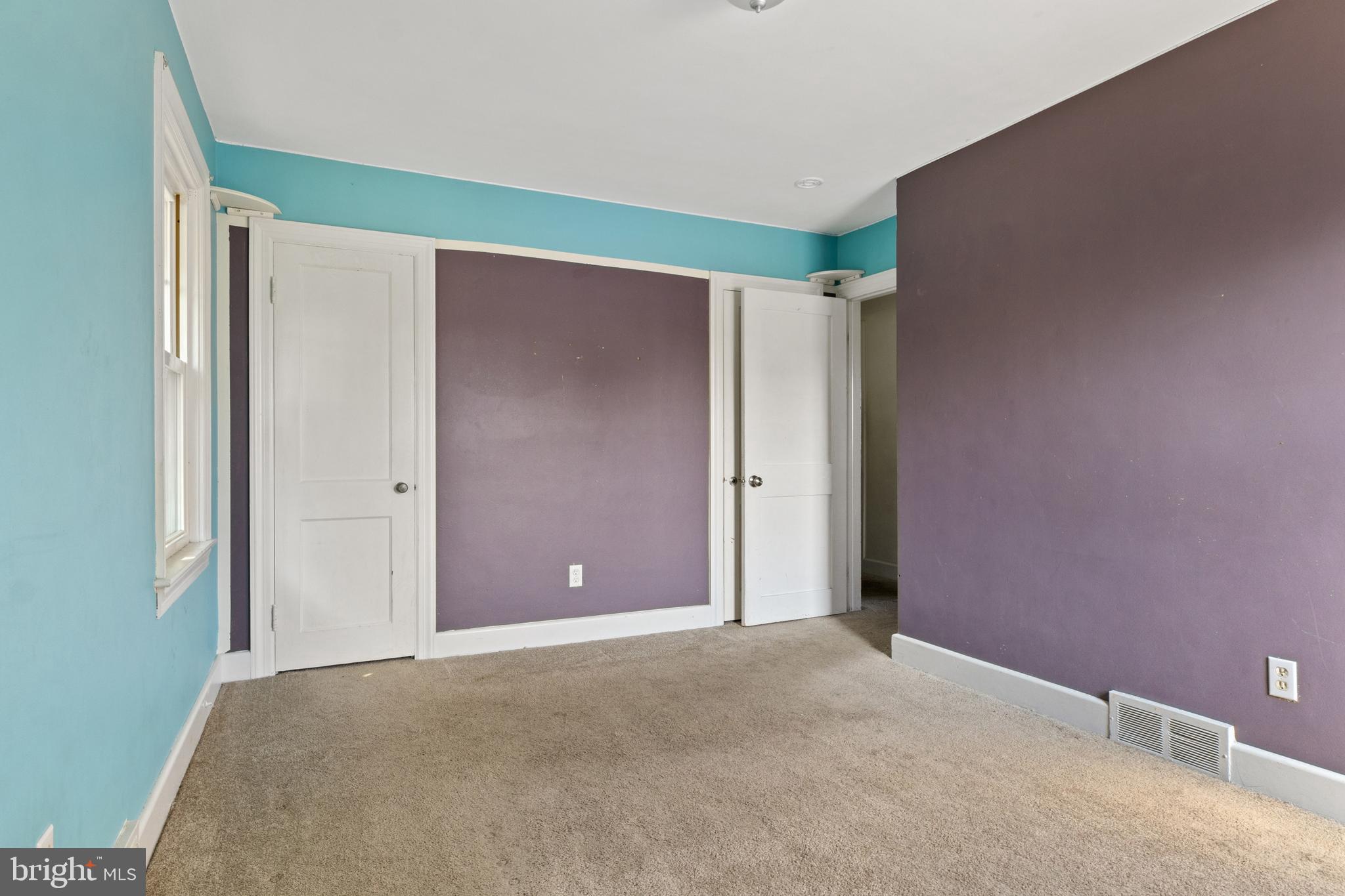 802 W MIDDLE STREET
