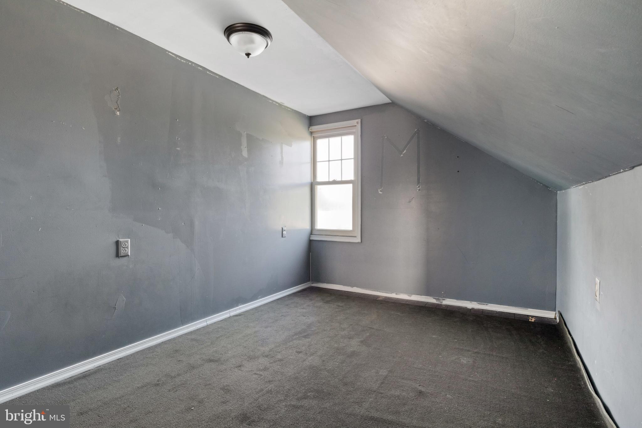 802 W MIDDLE STREET