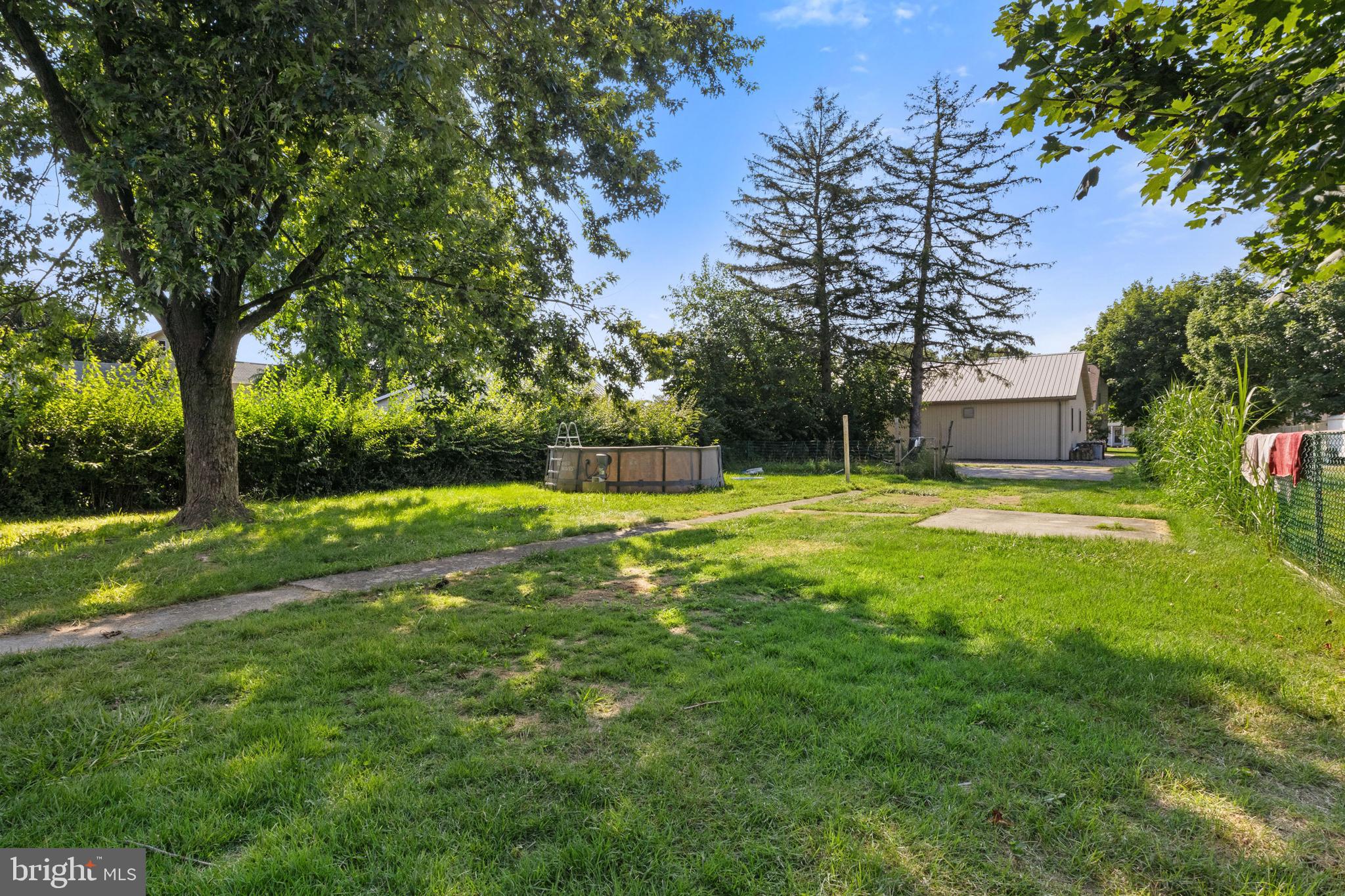 802 W MIDDLE STREET