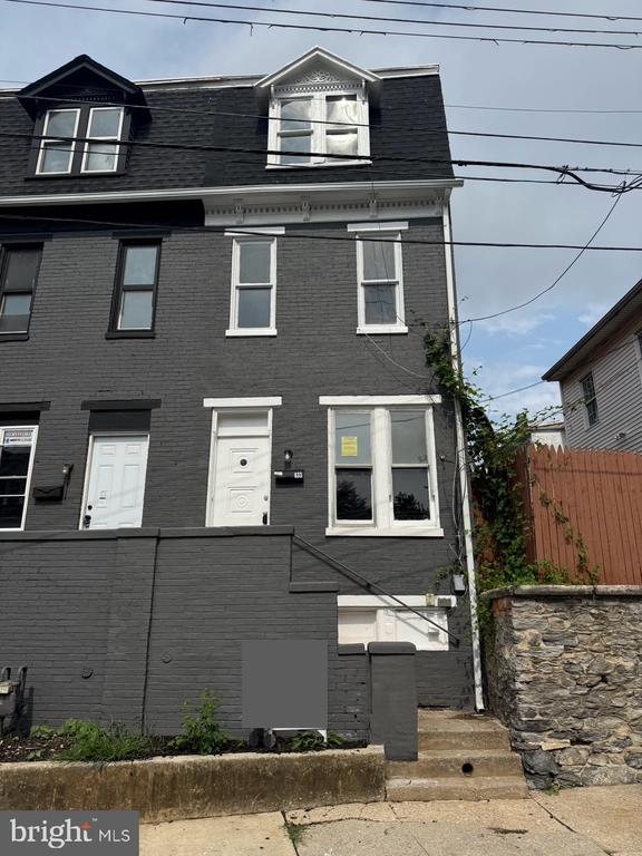 633 CLEVELAND AVENUE