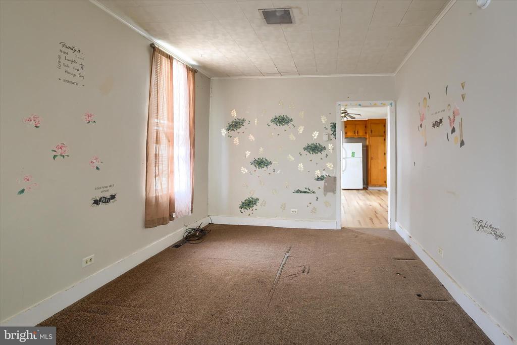 826 FERN PLACE