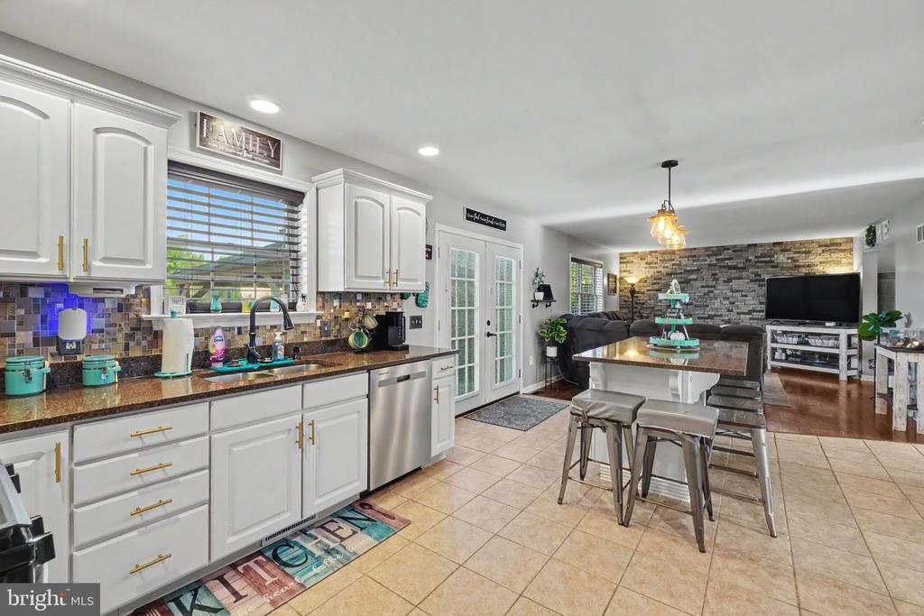 150 OLDE HICKORY ROAD