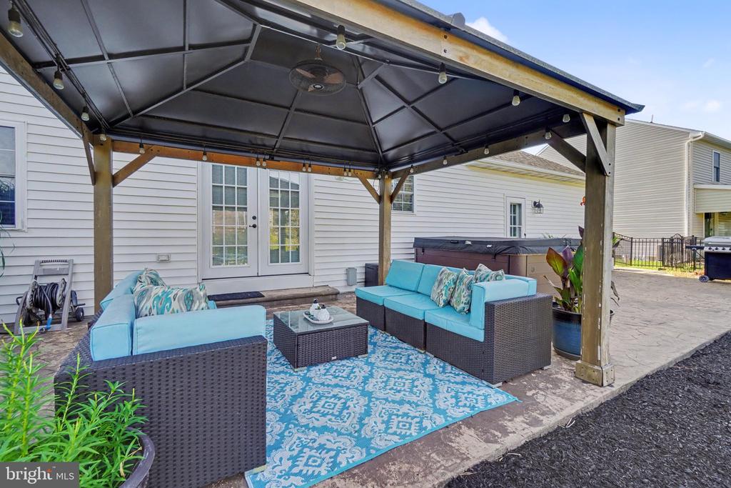 150 OLDE HICKORY ROAD